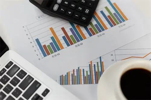 美甲店带娃要求是什么