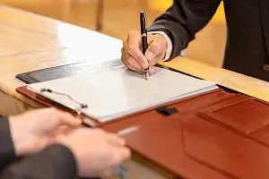 职校绘画要求是什么专业